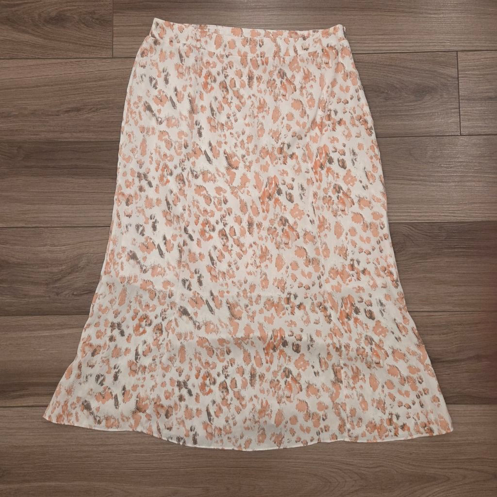 Mystree Skirt pale pink, peach, and gray Size Large